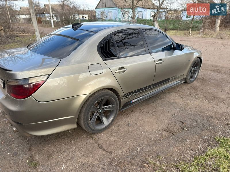 Седан BMW 5 Series 2004 в Николаеве