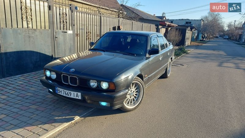 BMW 5 Series 1990