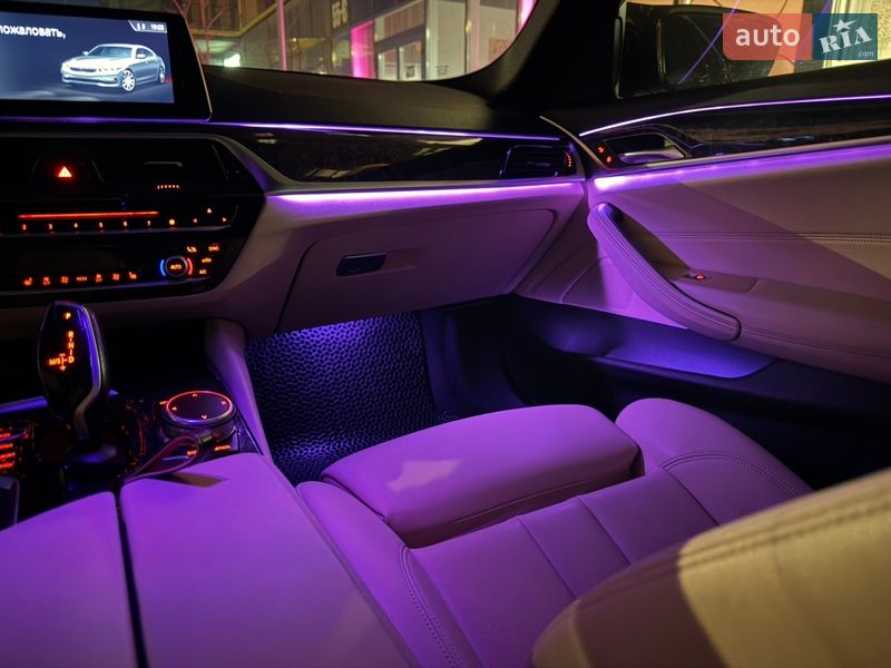 Седан BMW 5 Series 2017 в Львове