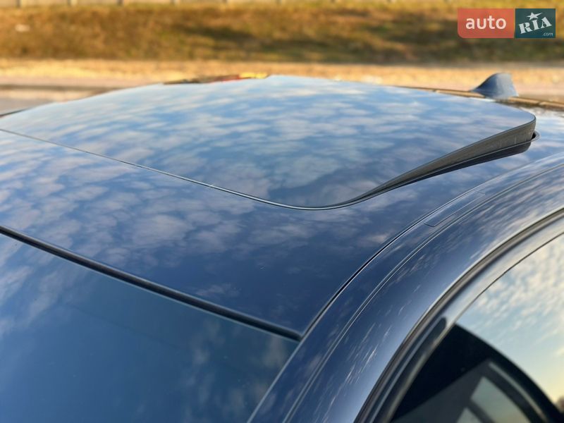 Седан BMW 5 Series 2013 в Львове