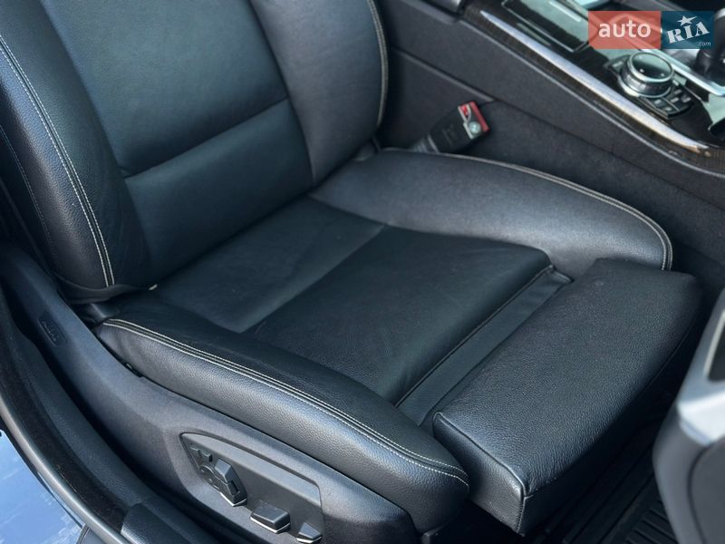 Седан BMW 5 Series 2013 в Львове