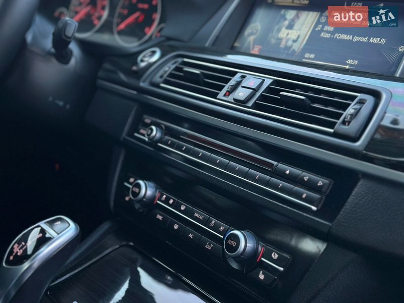 Седан BMW 5 Series 2013 в Львове