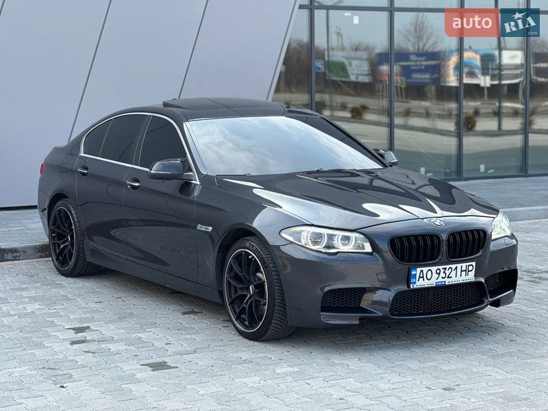 Седан BMW 5 Series 2013 в Ужгороде