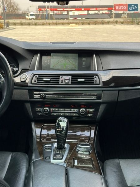 Седан BMW 5 Series 2013 в Ужгороде