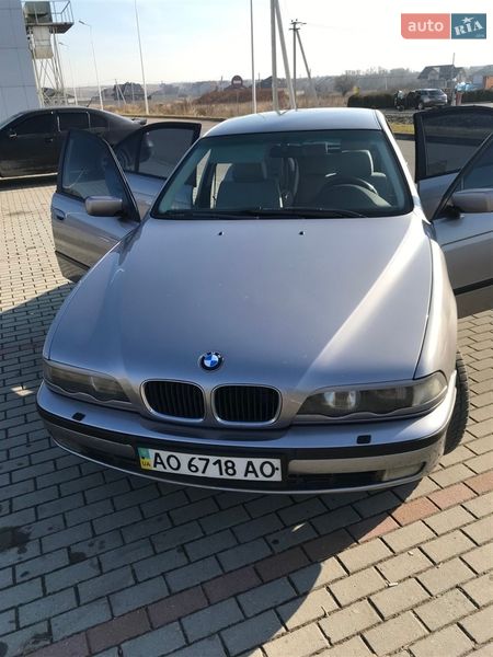 Седан BMW 5 Series 1998 в Хусте