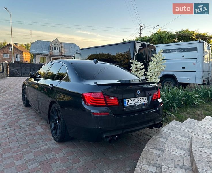 Седан BMW 5 Series 2015 в Тернополе