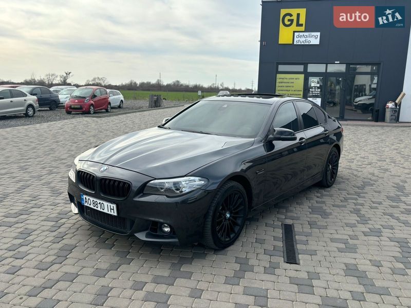 Седан BMW 5 Series 2013 в Ужгороде
