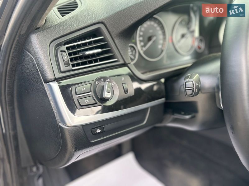 Седан BMW 5 Series 2013 в Ужгороде