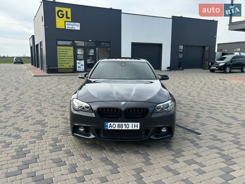 Седан BMW 5 Series 2013 в Ужгороде
