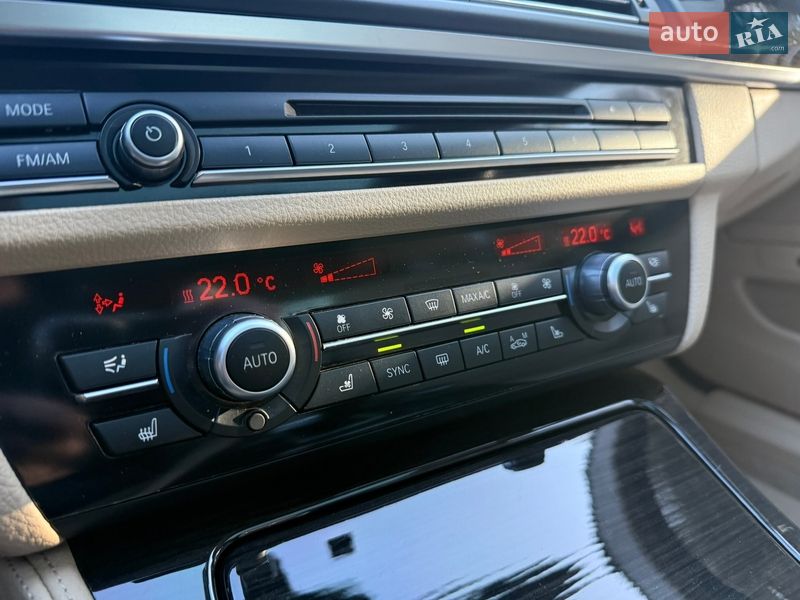 Седан BMW 5 Series 2015 в Днепре