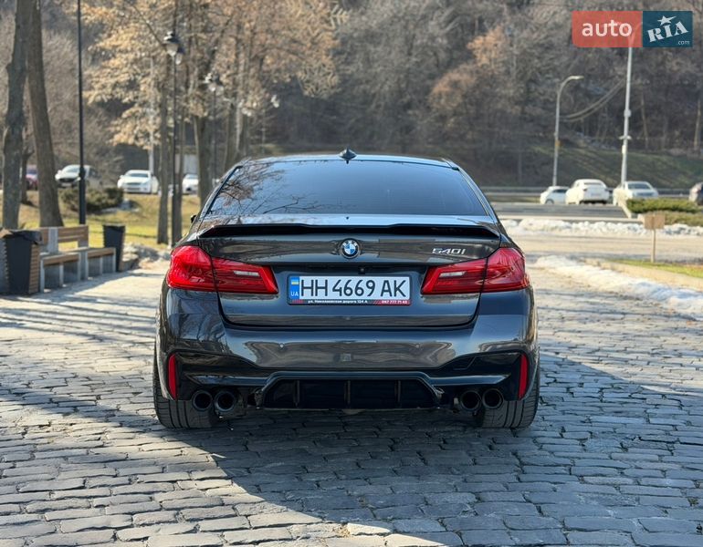 Седан BMW 5 Series 2018 в Киеве