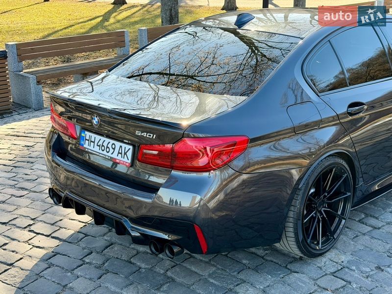 Седан BMW 5 Series 2018 в Киеве