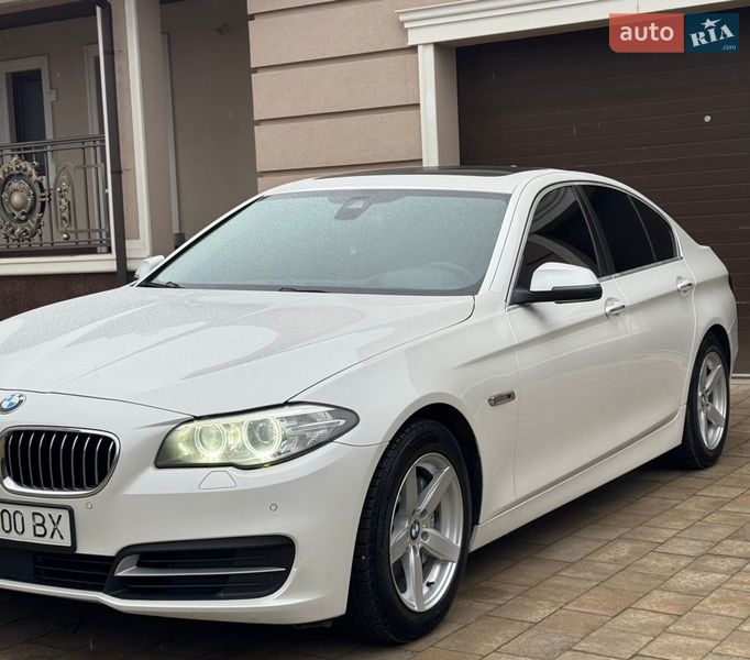 Седан BMW 5 Series 2013 в Львові