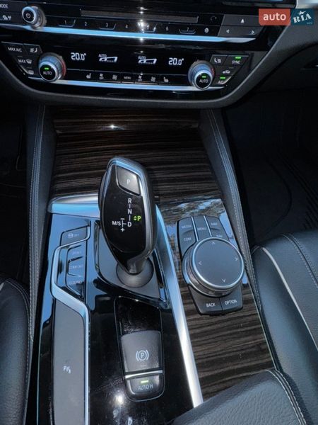 Седан BMW 5 Series 2017 в Киеве