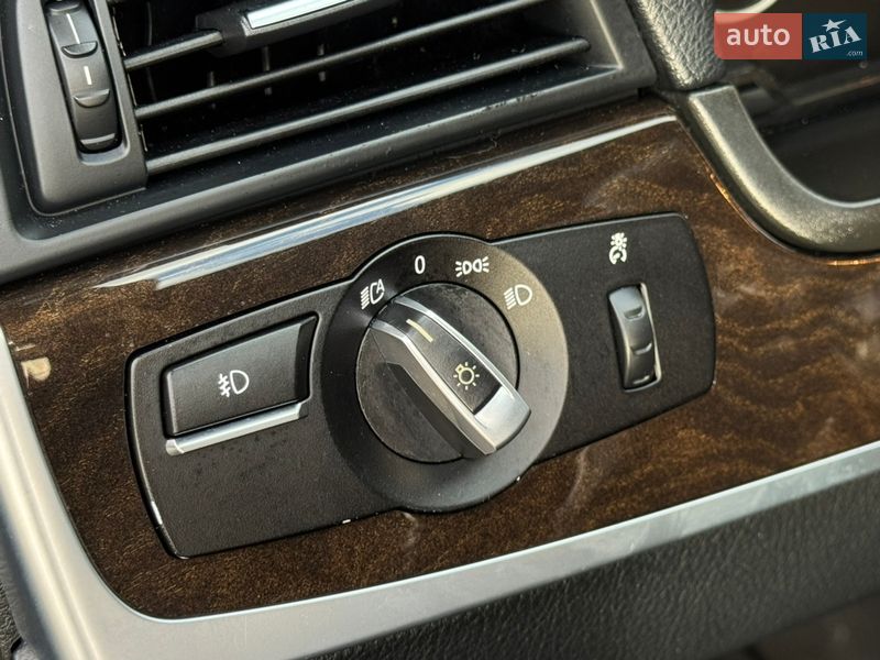 Седан BMW 5 Series 2012 в Киеве