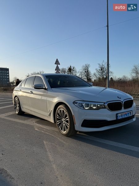 Седан BMW 5 Series 2019 в Хмельницком