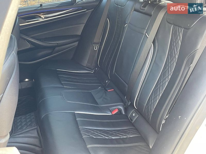 Седан BMW 5 Series 2018 в Киеве