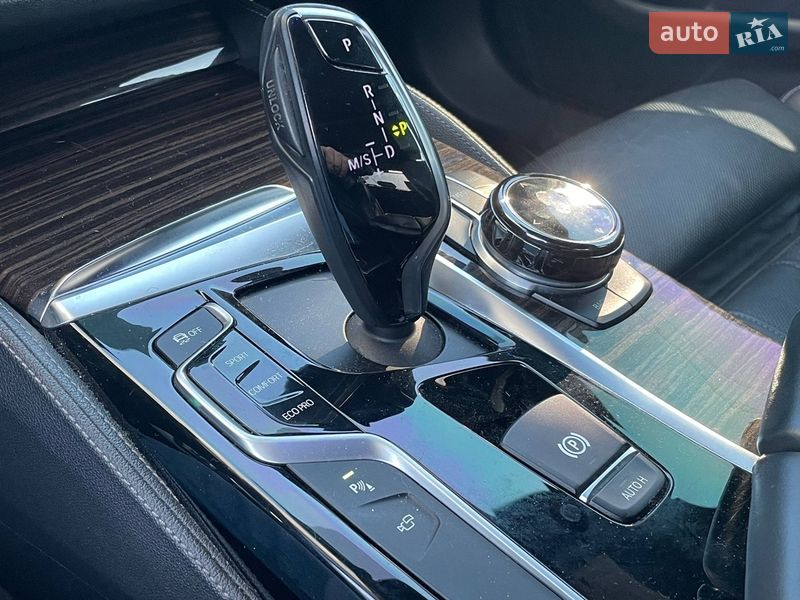 Седан BMW 5 Series 2018 в Киеве