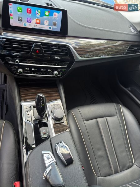 Седан BMW 5 Series 2017 в Киеве