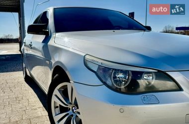 Седан BMW 5 Series 2004 в Тлумачі