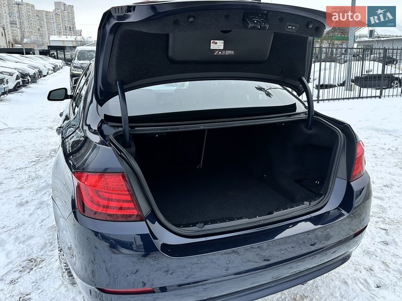 Седан BMW 5 Series 2012 в Киеве