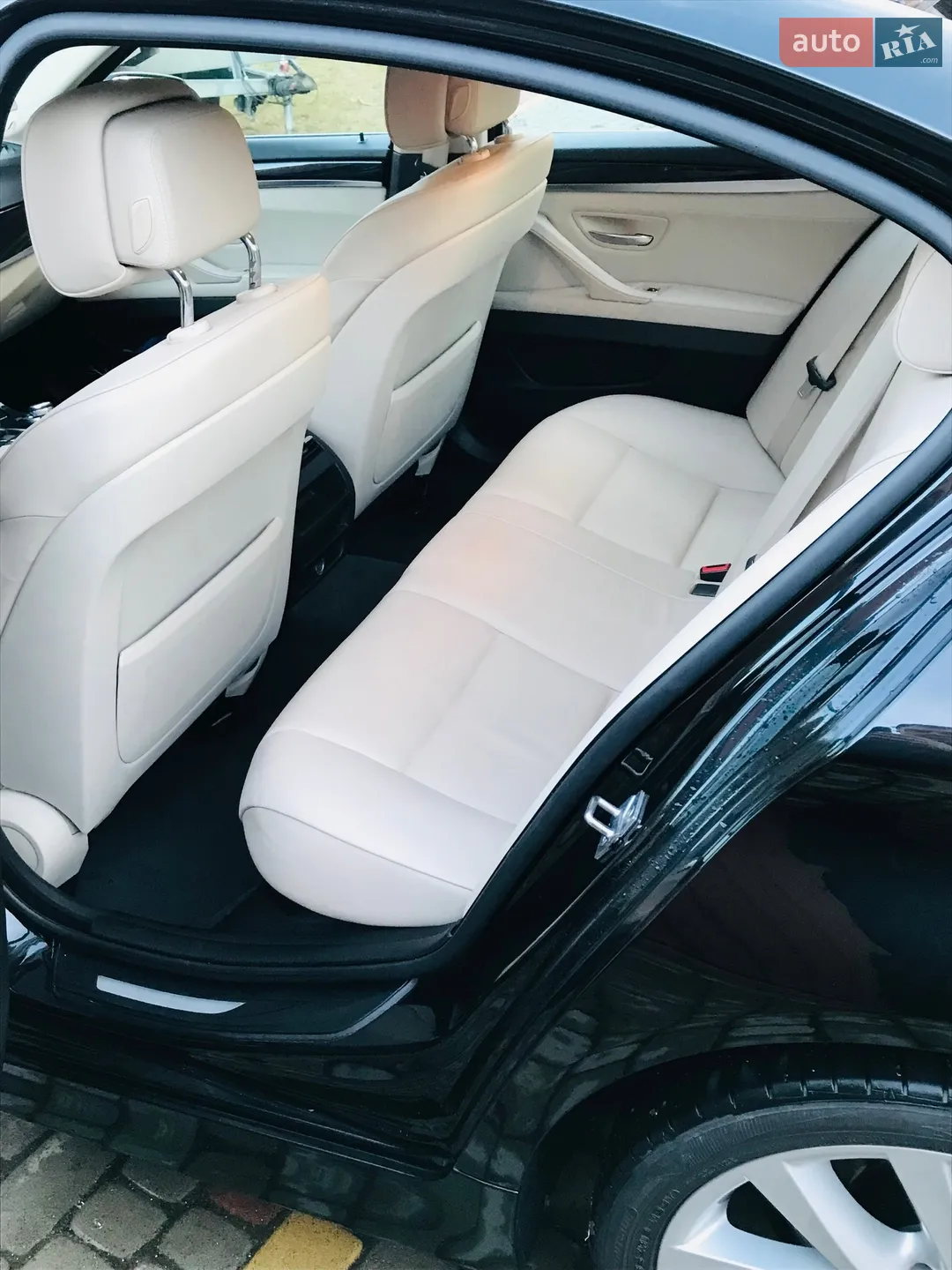 2010 BMW 5er - мініатюра 3