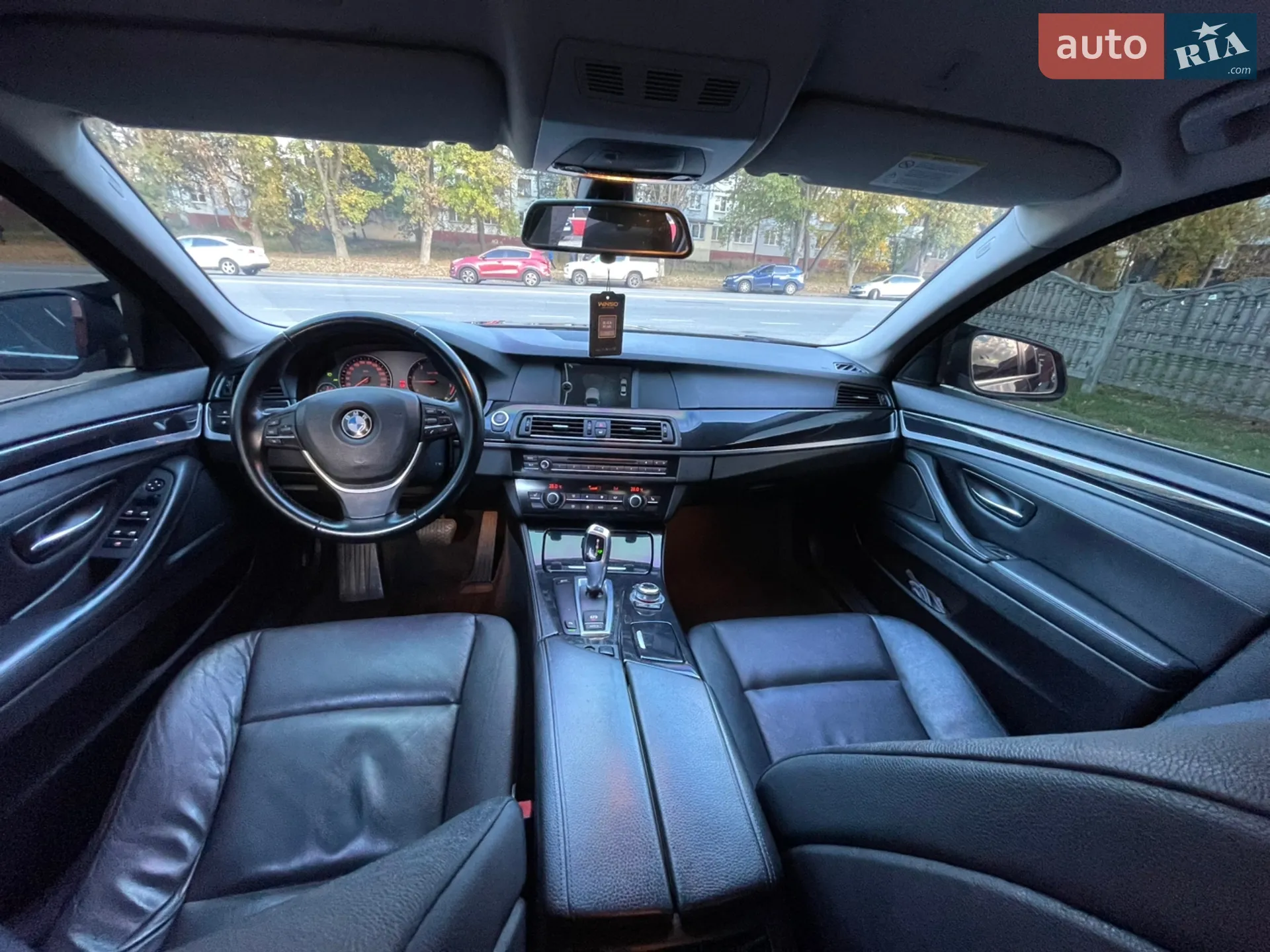 2010 BMW 5er - мініатюра 9