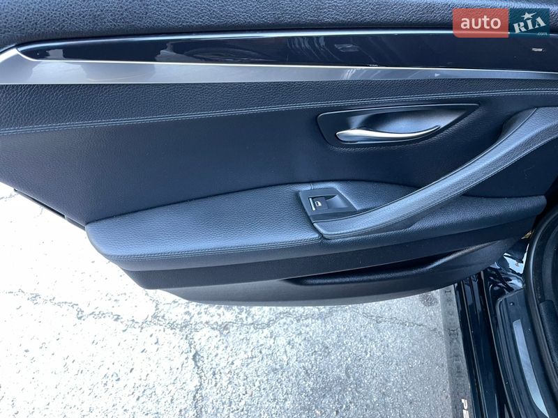 Седан BMW 5 Series 2010 в Полтаве