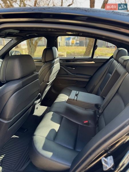 Седан BMW 5 Series 2016 в Калуше