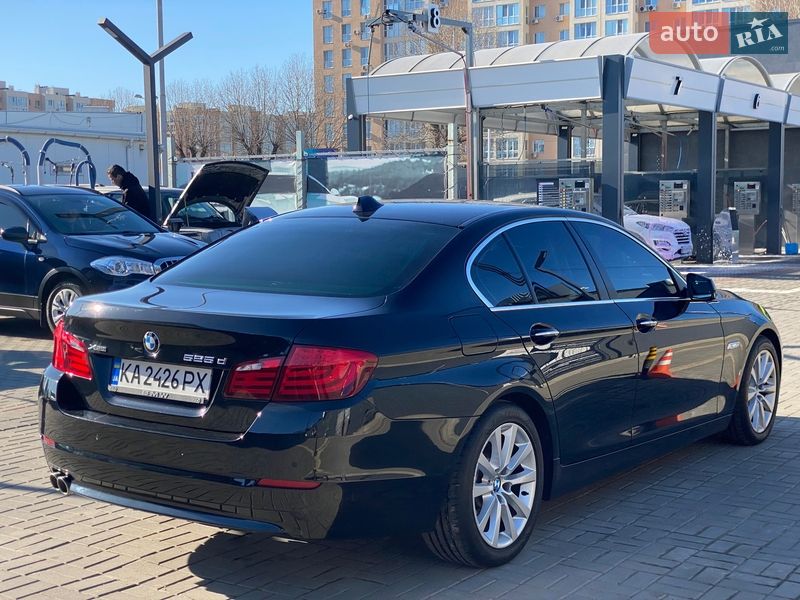 Седан BMW 5 Series 2013 в Ратному