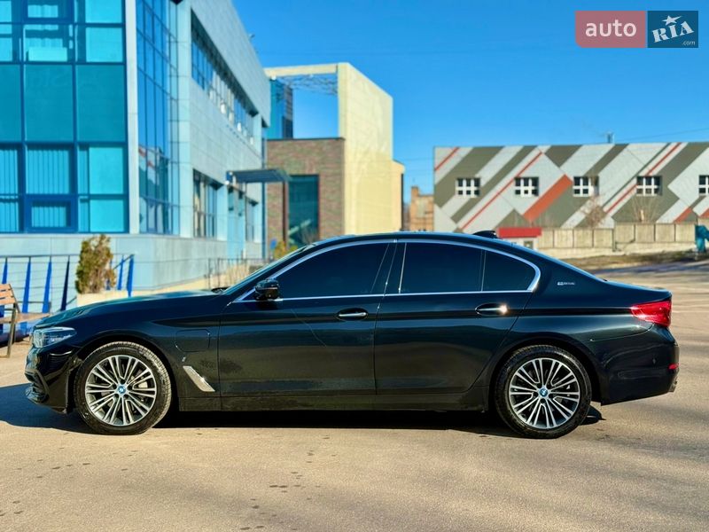 Седан BMW 5 Series 2018 в Киеве