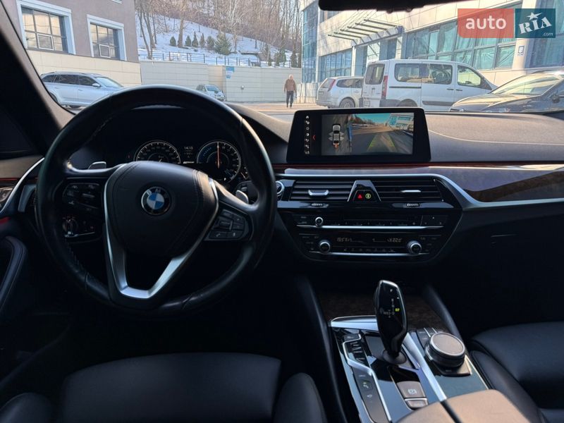 Седан BMW 5 Series 2018 в Киеве