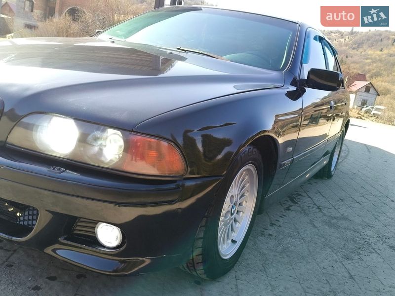Седан BMW 5 Series 1998 в Воловце