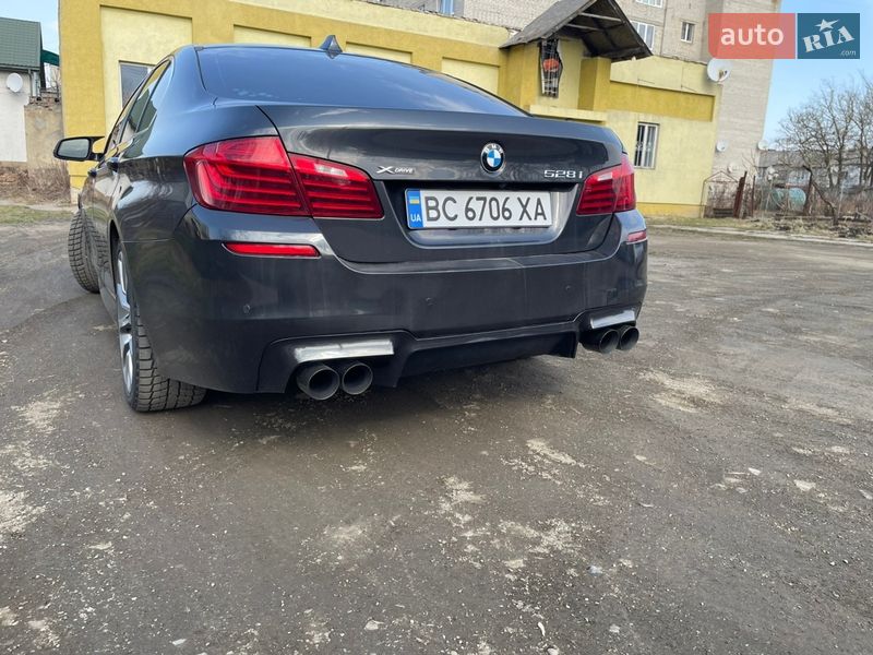 Седан BMW 5 Series 2015 в Городке