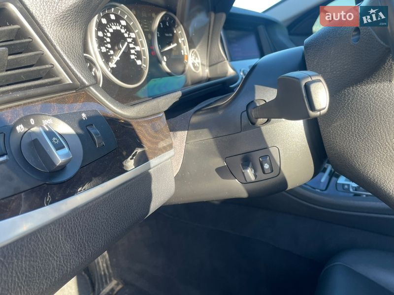 Седан BMW 5 Series 2015 в Городке