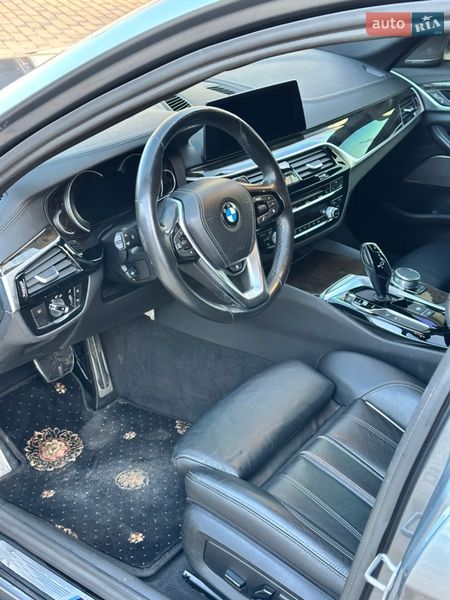 Седан BMW 5 Series 2017 в Могилев-Подольске фото 12 Седан BMW 5 Series 2017 в Могилев-Подольске