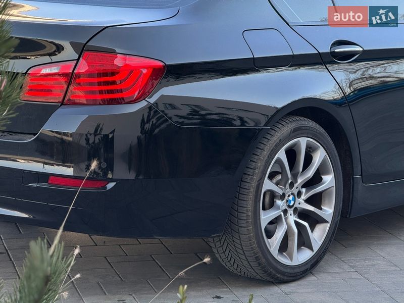 Седан BMW 5 Series 2015 в Луцьку