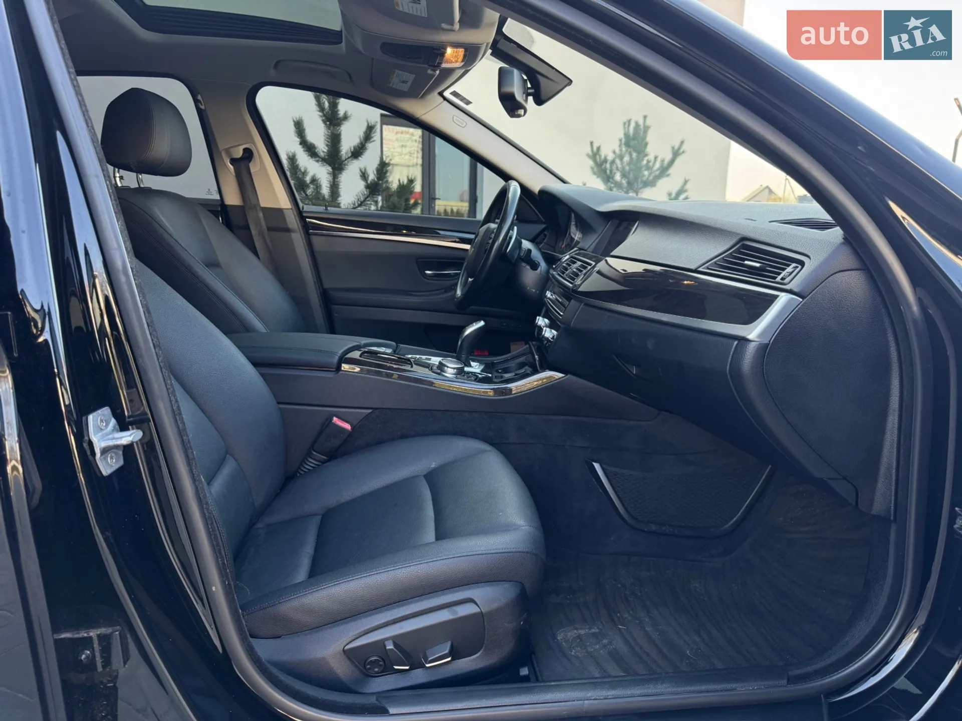 2015 BMW 5er - мініатюра 23