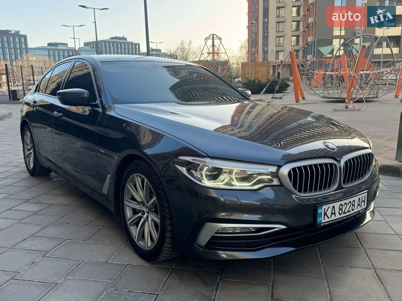 Седан BMW 5 Series 2016 в Киеве