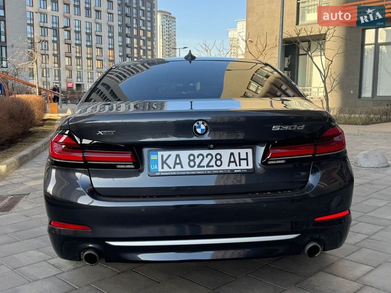 Седан BMW 5 Series 2016 в Киеве