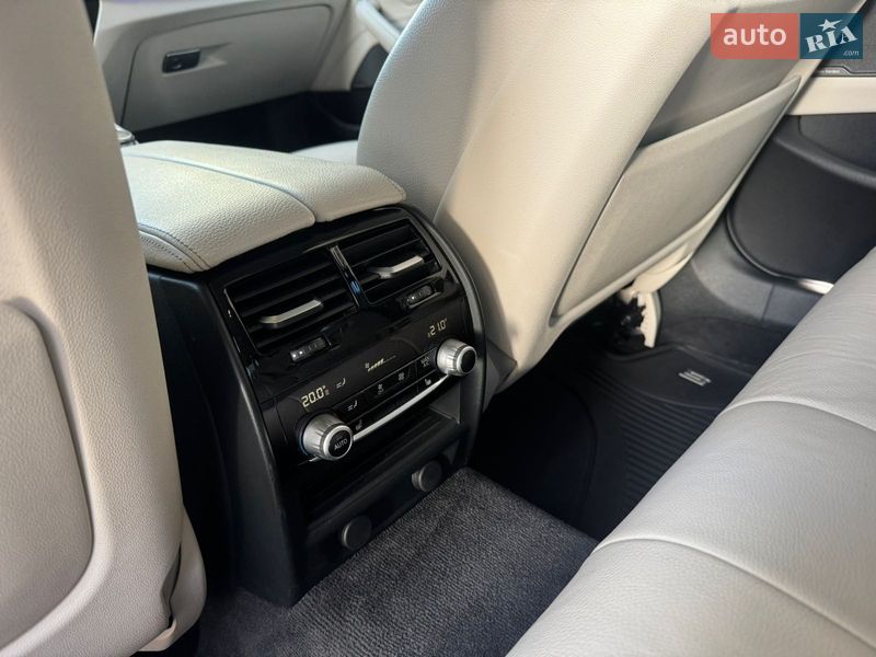 Седан BMW 5 Series 2016 в Киеве