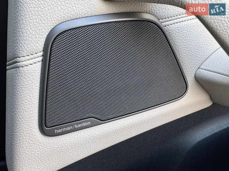 Седан BMW 5 Series 2016 в Киеве