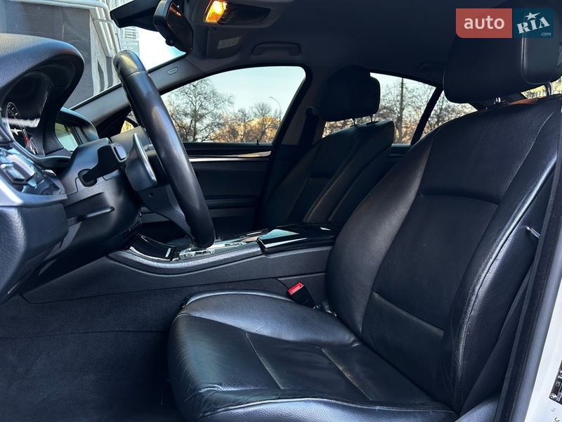 Седан BMW 5 Series 2012 в Миколаєві