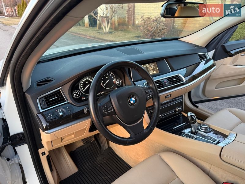 Седан BMW 5 Series 2017 в Киеве