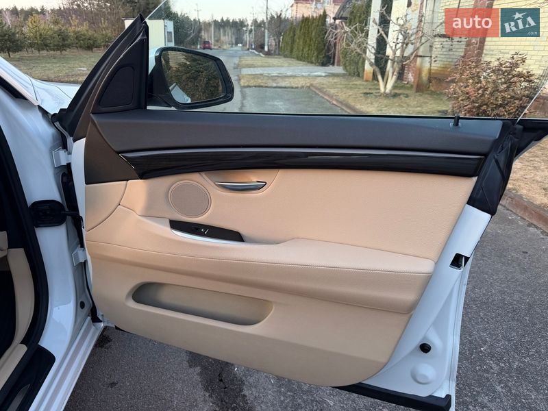 Седан BMW 5 Series 2017 в Киеве