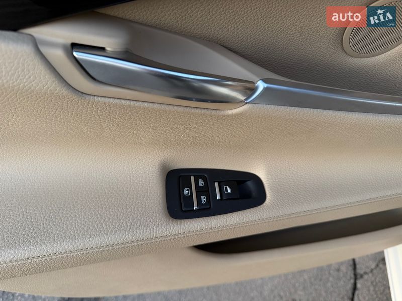 Седан BMW 5 Series 2017 в Киеве