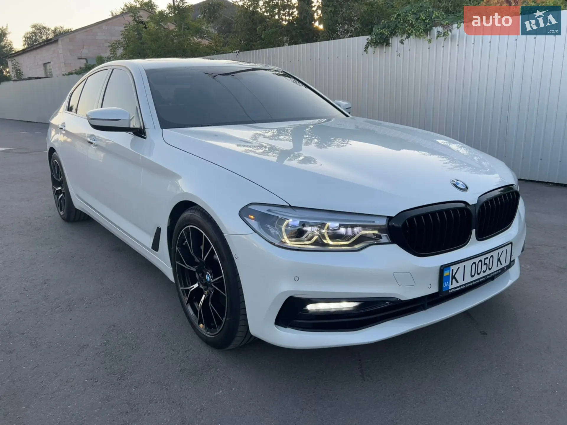 2017 BMW 5er - мініатюра 2