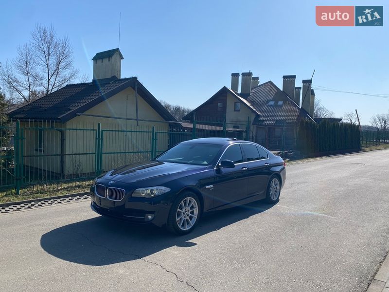 Седан BMW 5 Series 2011 в Стрые