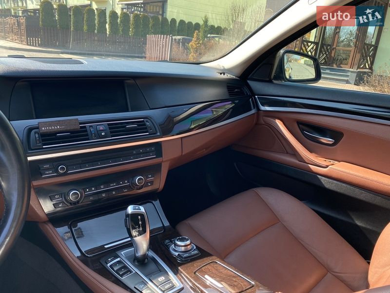 Седан BMW 5 Series 2011 в Стрые