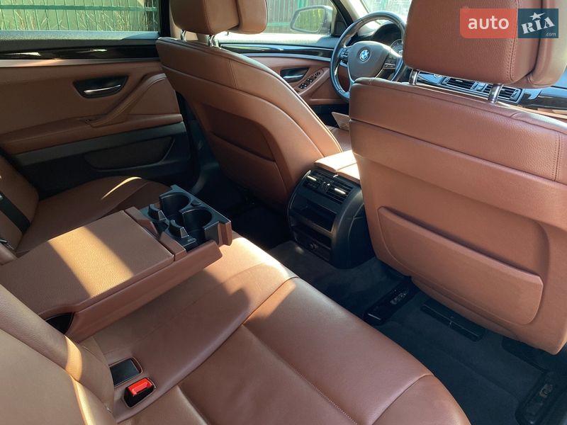 Седан BMW 5 Series 2011 в Стрые